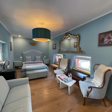 Bellagio Bed & Breakfast לינה וארוחת בוקר 4*