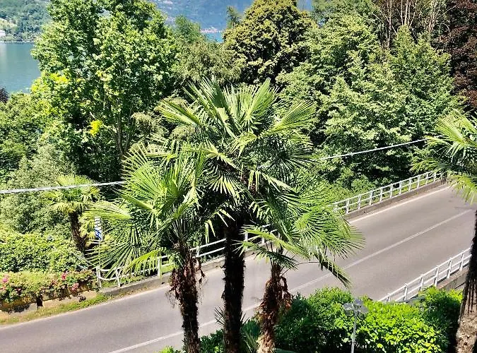 לינה וארוחת בוקר Bellagio Bed & Breakfast 3*