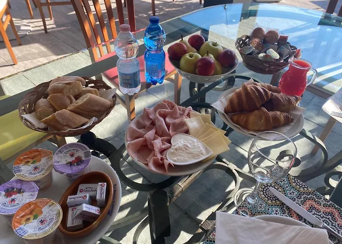 לינה וארוחת בוקר Bellagio Bed & Breakfast 3*