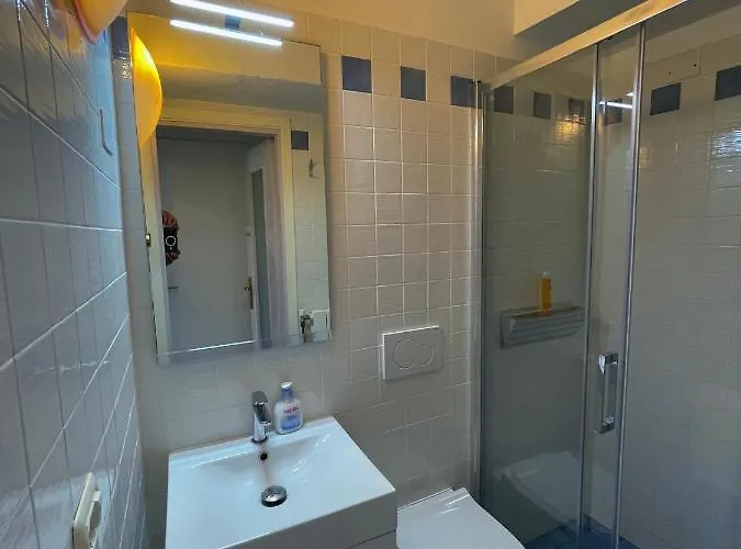 Bellagio Bed & Breakfast לינה וארוחת בוקר 3*