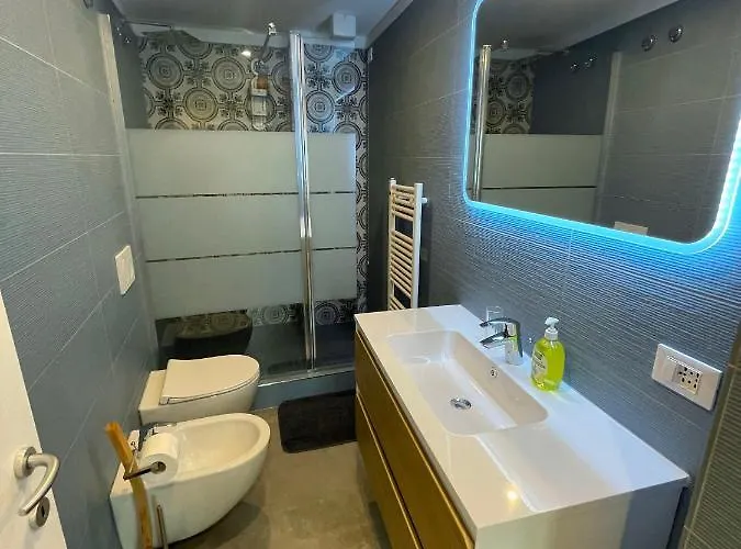 לינה וארוחת בוקר Bellagio Bed & Breakfast 3*