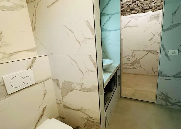 Bellagio Bed & Breakfast לינה וארוחת בוקר 3*