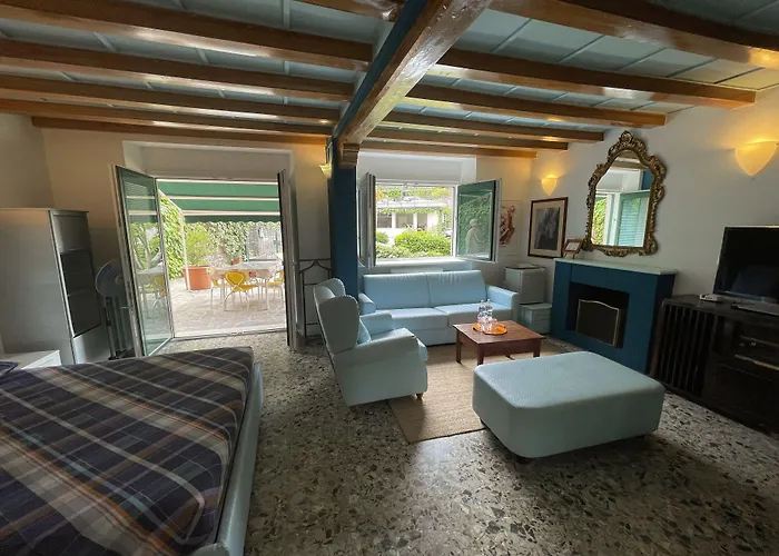 לינה וארוחת בוקר Bellagio Bed & Breakfast בלאג'יו