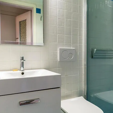 Bellagio Bed & Breakfast 4*